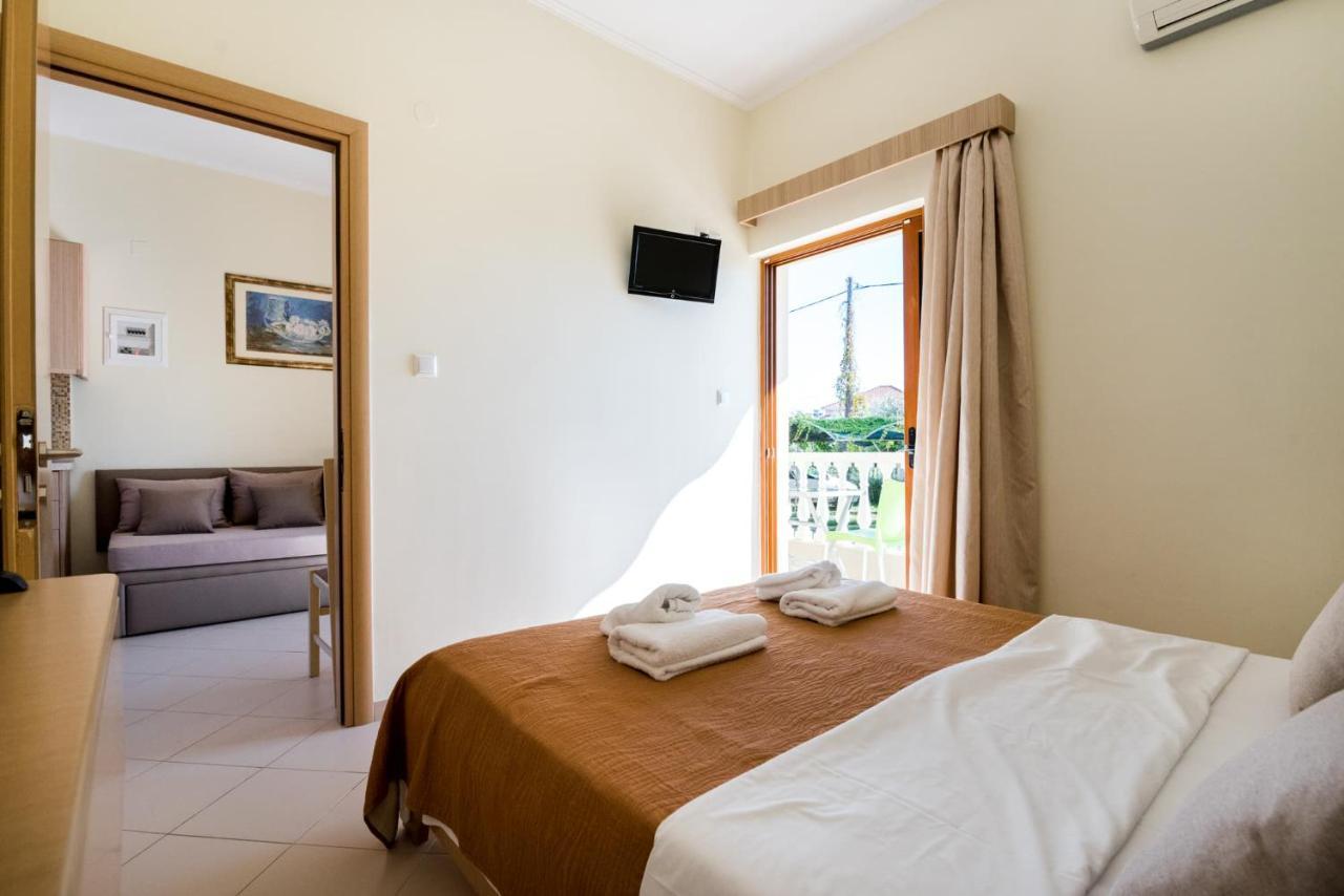 Katerina Hotel Kanali  Luaran gambar