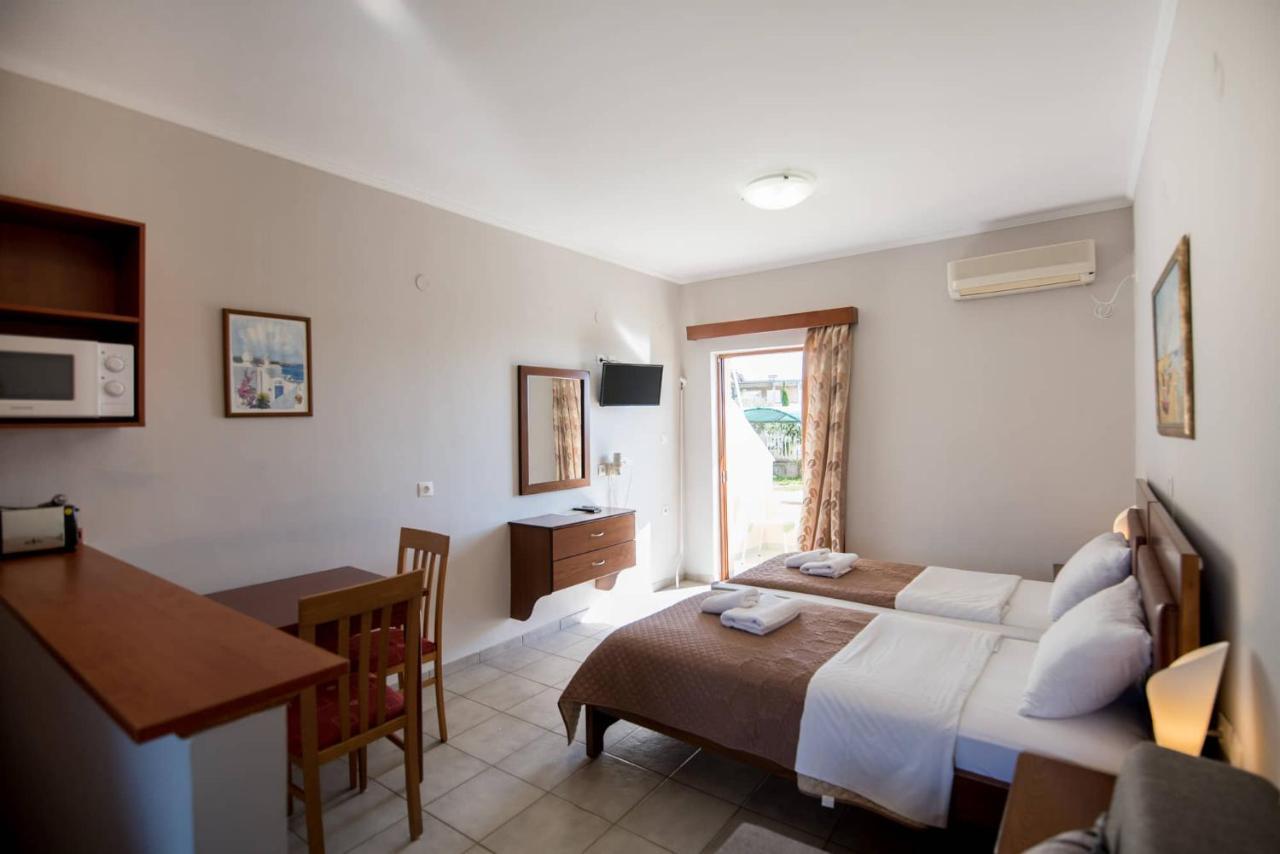Katerina Hotel Kanali  Luaran gambar