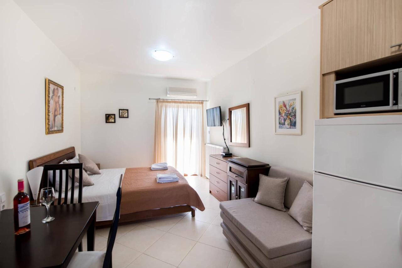 Katerina Hotel Kanali  Luaran gambar