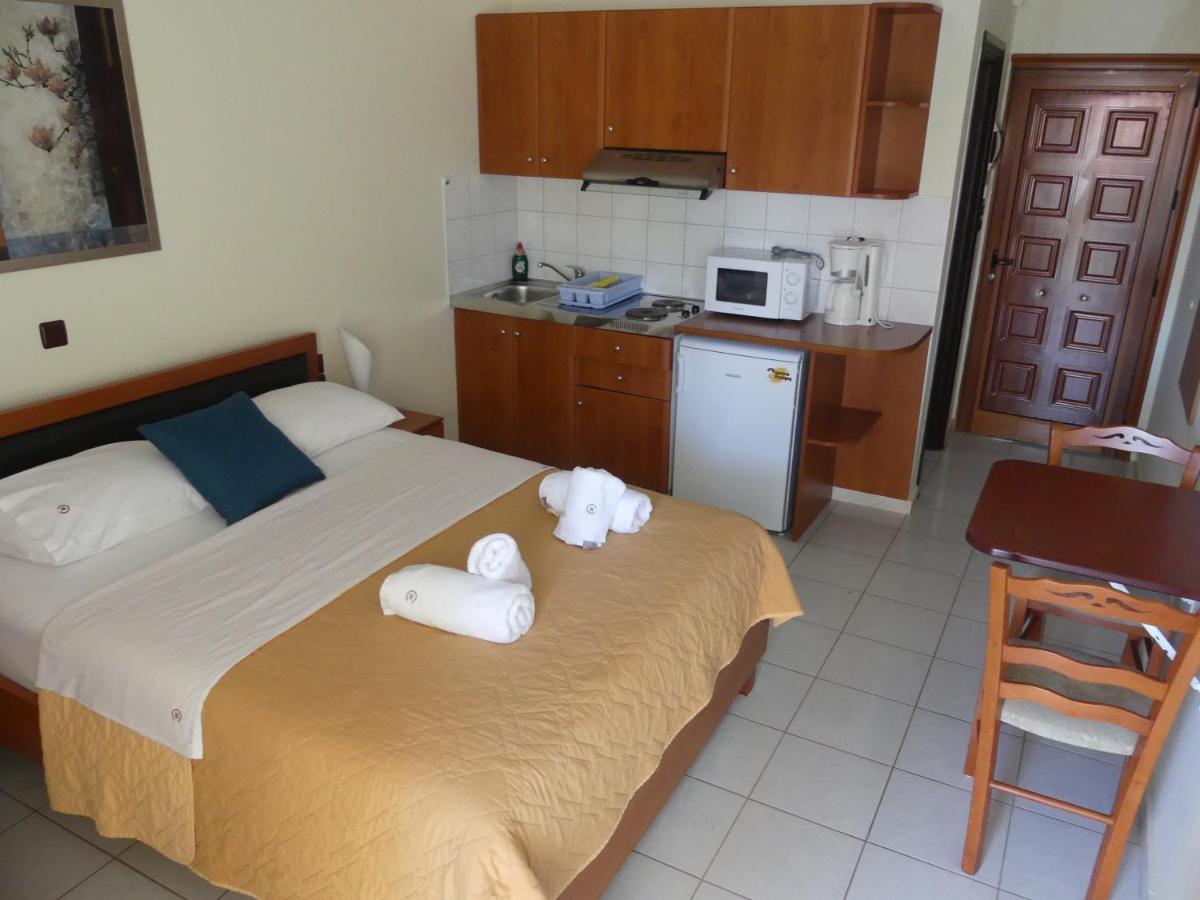 Katerina Hotel Kanali  Luaran gambar