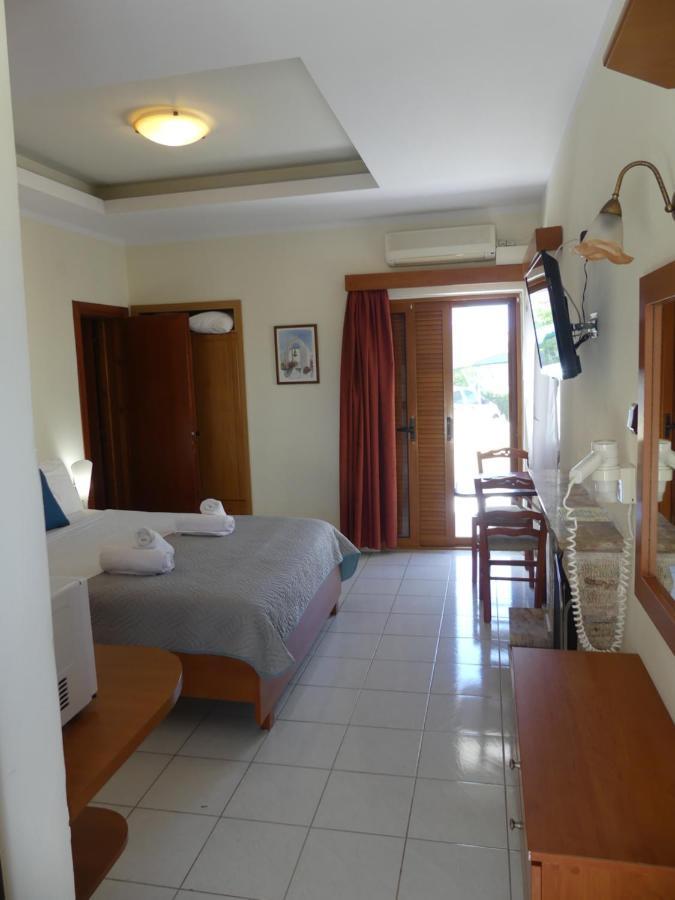 Katerina Hotel Kanali  Luaran gambar