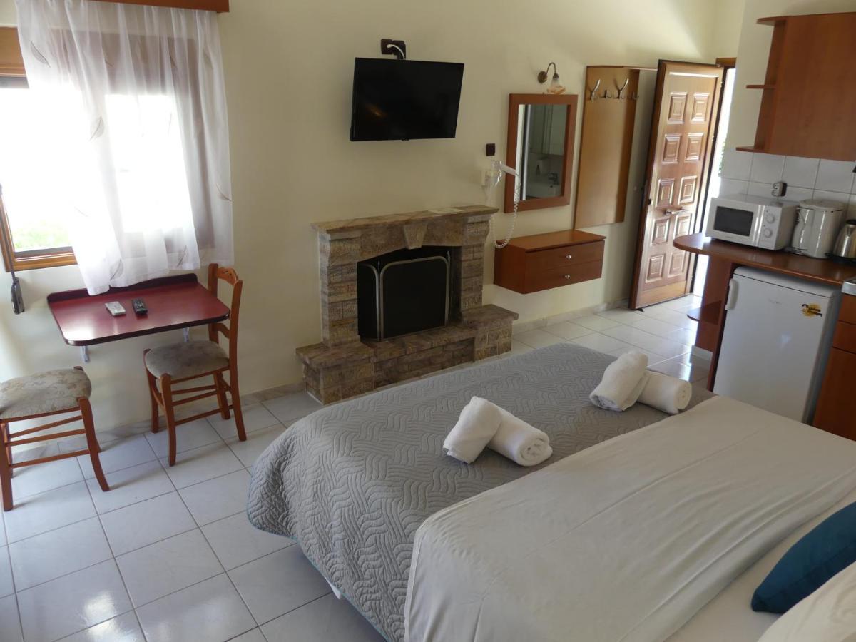 Katerina Hotel Kanali  Luaran gambar